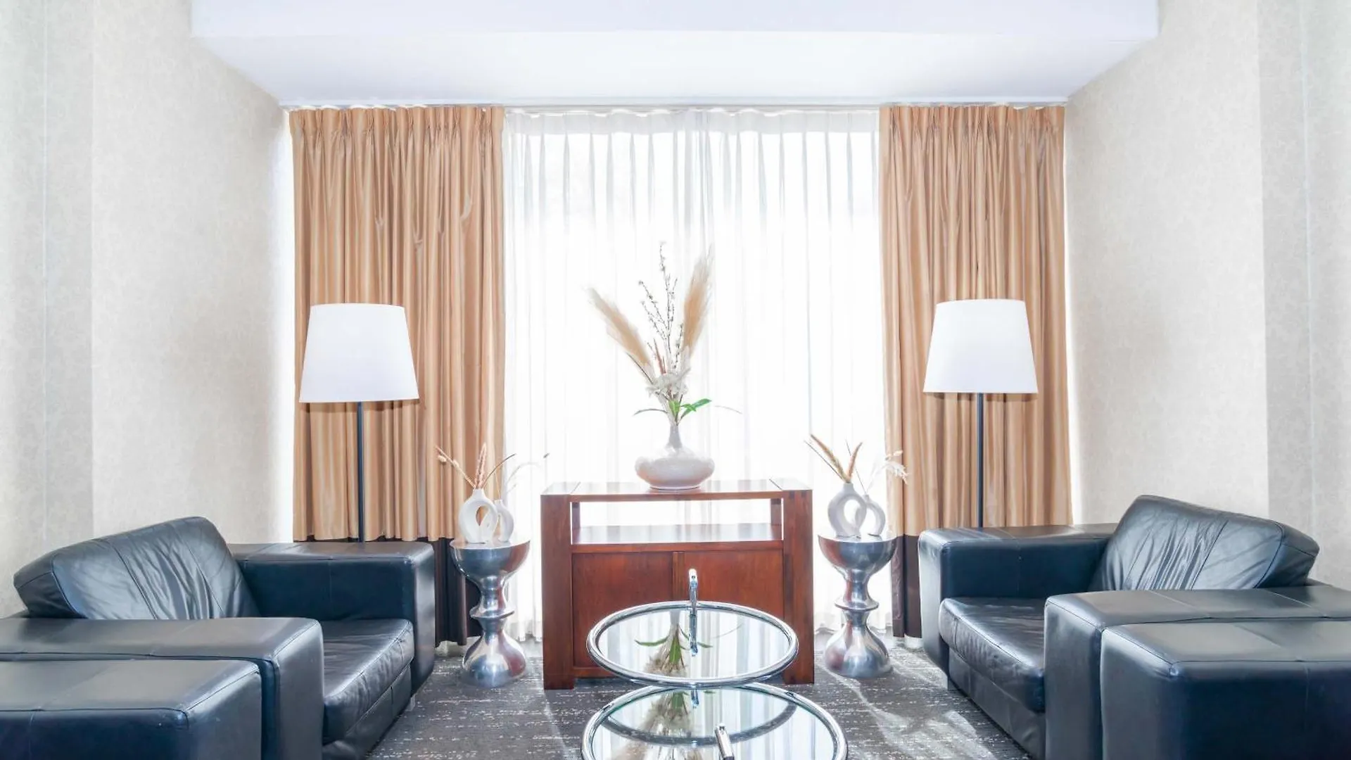 Sandman Signature Vancouver Airport Hotel & Resort Richmond 4*,  Canada