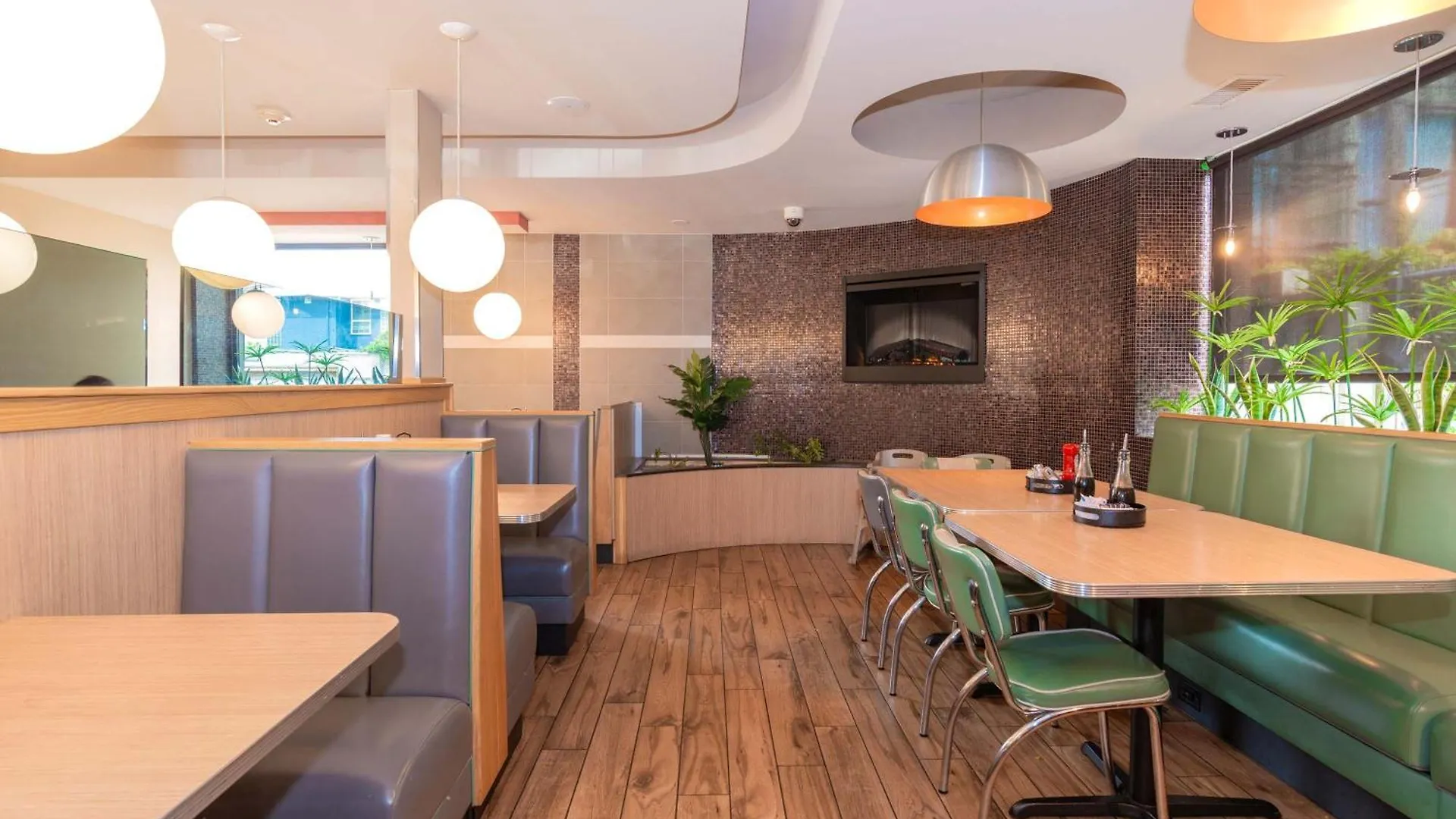 Sandman Signature Vancouver Airport Hotel & Resort Richmond