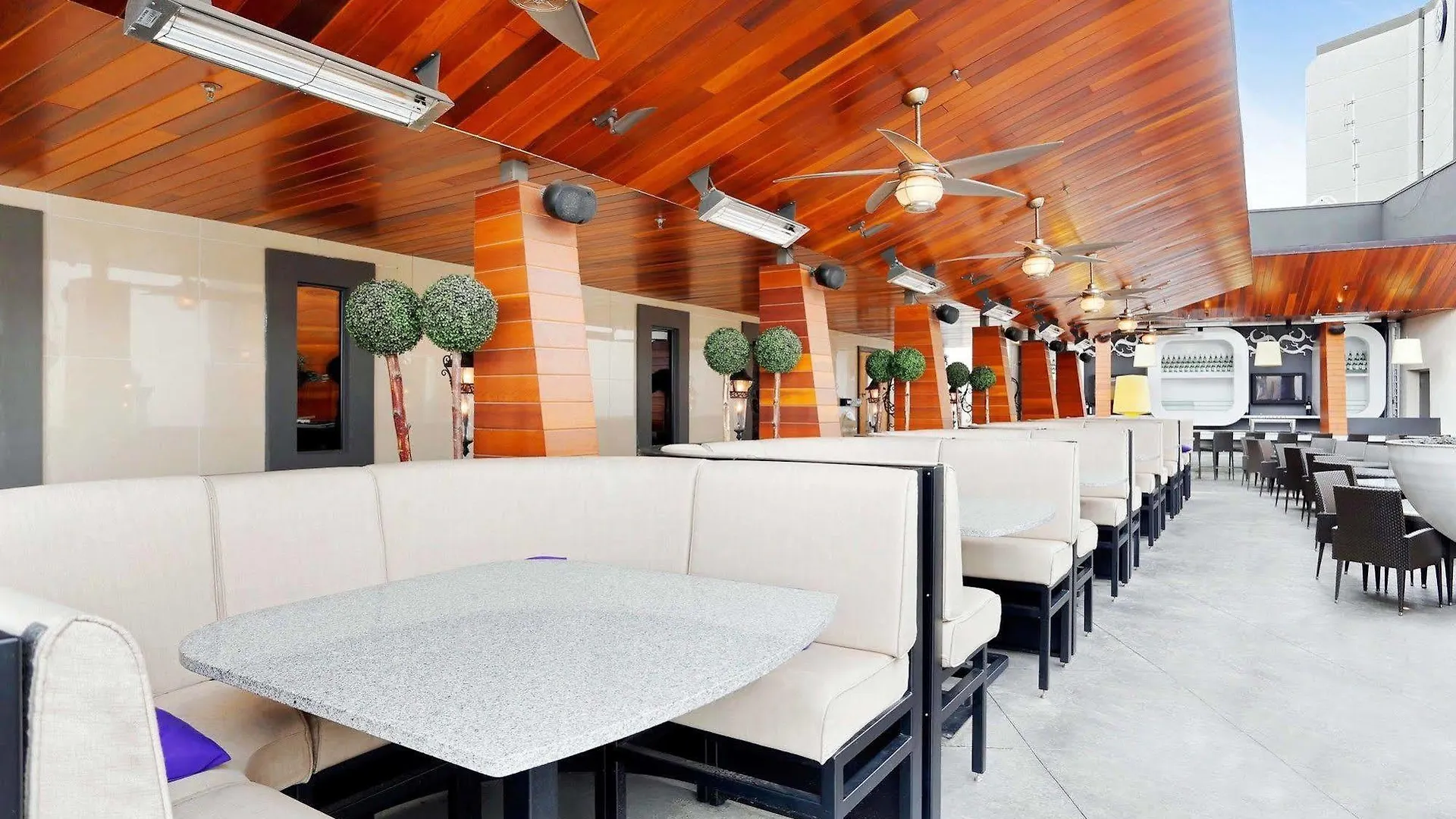 Sandman Signature Vancouver Airport Hotel & Resort Richmond